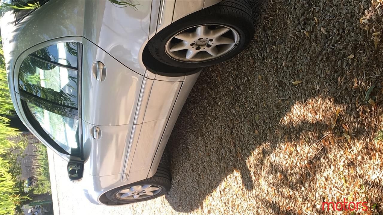 2001' Mercedes-Benz C 270 photo #5