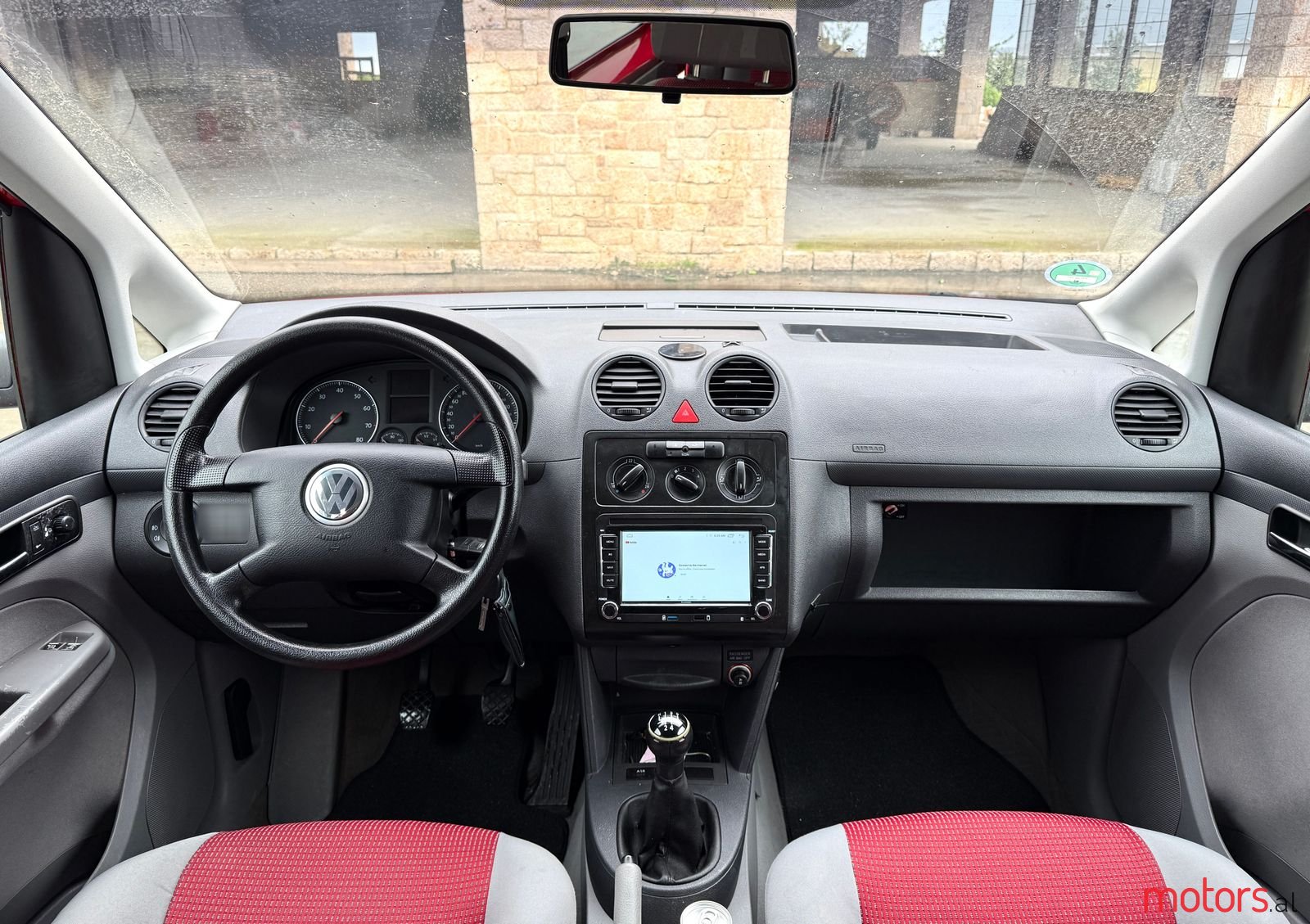 2006' Volkswagen Caddy photo #2