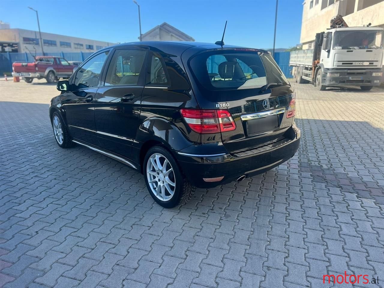 2008' Mercedes-Benz B 180 photo #2