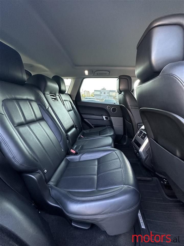 2018' Land Rover Range Rover Sport photo #6