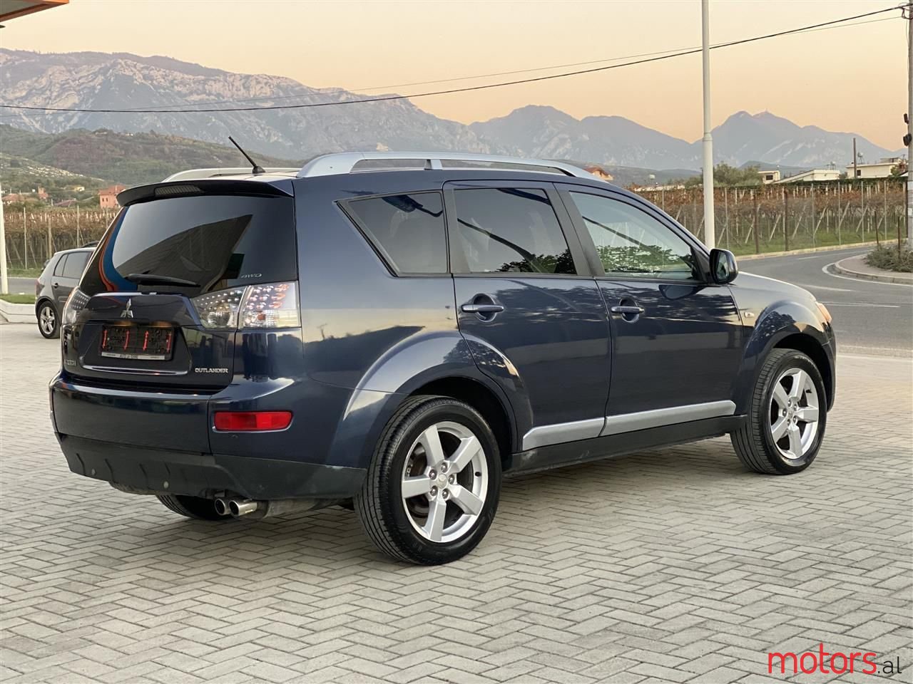 2008' Mitsubishi Outlander photo #6