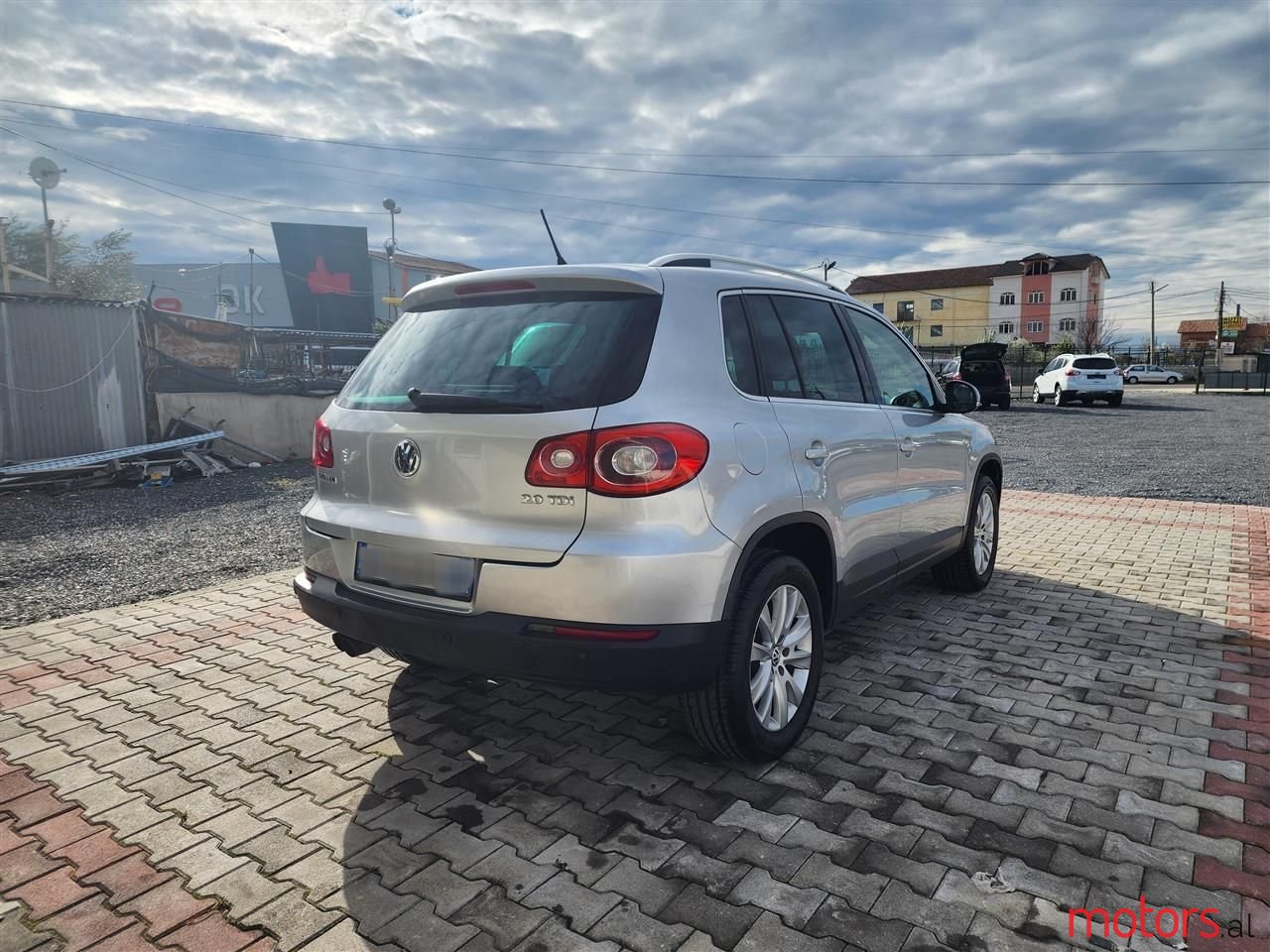 2010' Volkswagen Tiguan photo #5