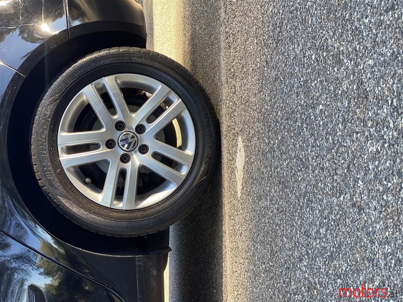 2006' Volkswagen Golf photo #3