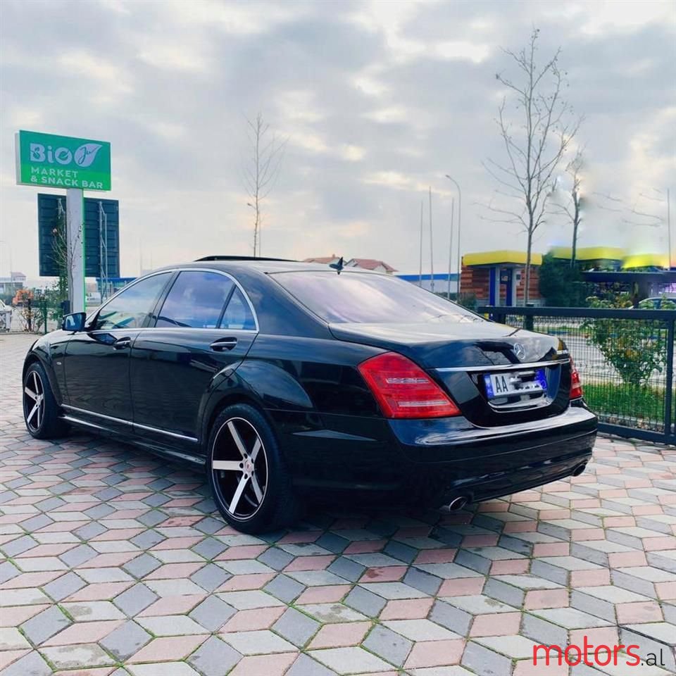 2009' Mercedes-Benz S 550 photo #6