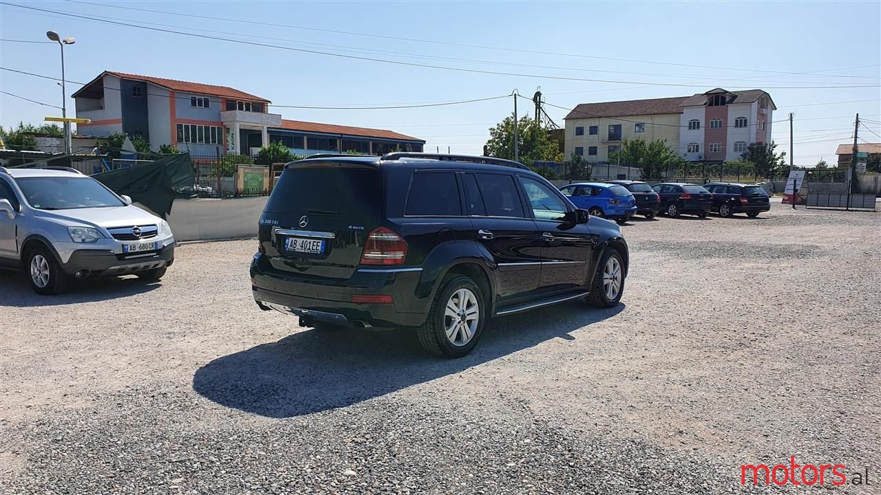 2008' Mercedes-Benz GL 320 photo #5