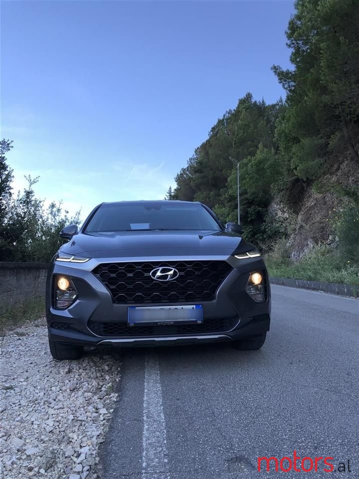 2018' Hyundai Santa Fe photo #4
