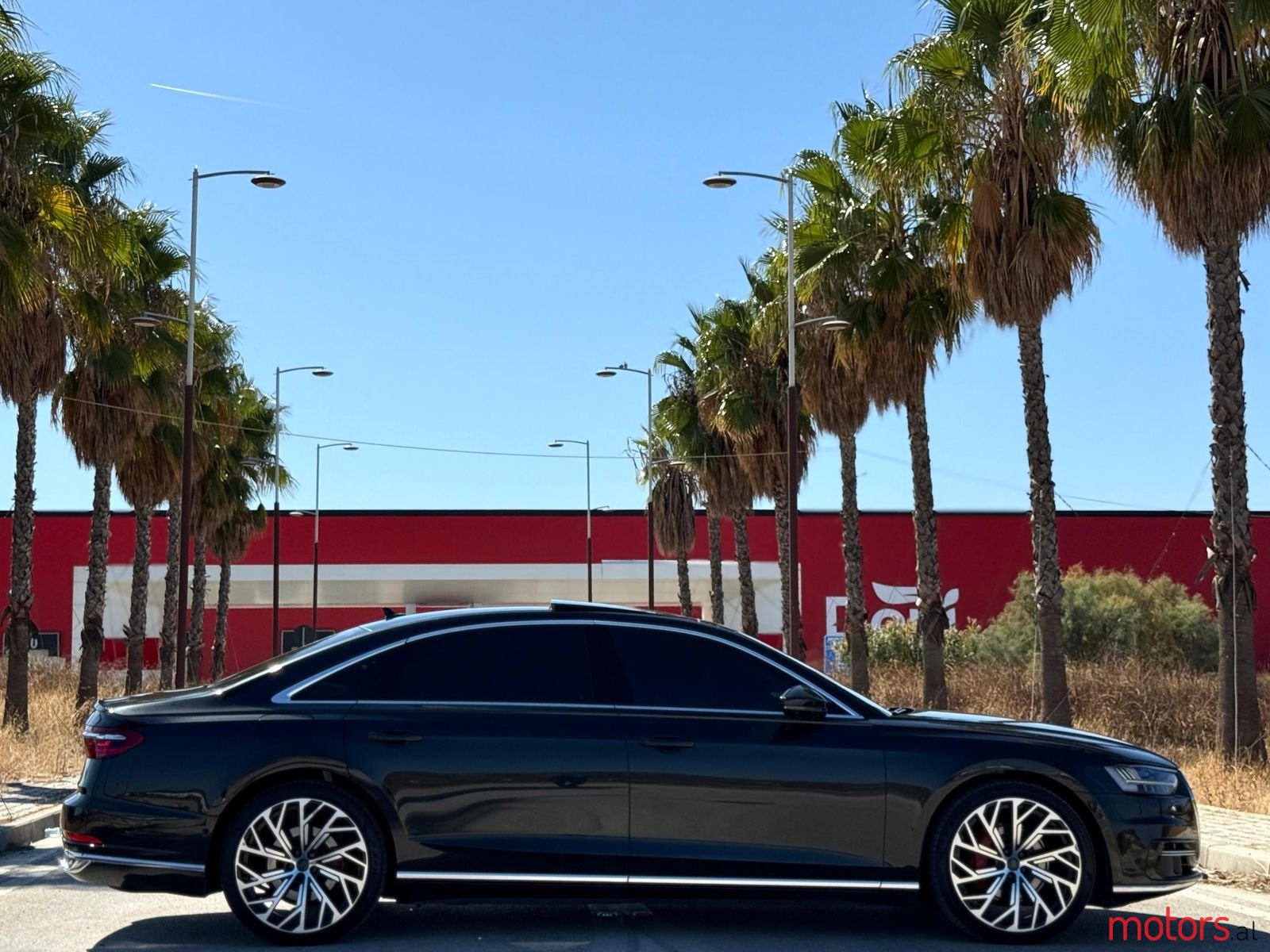 2020' Audi A8 photo #5