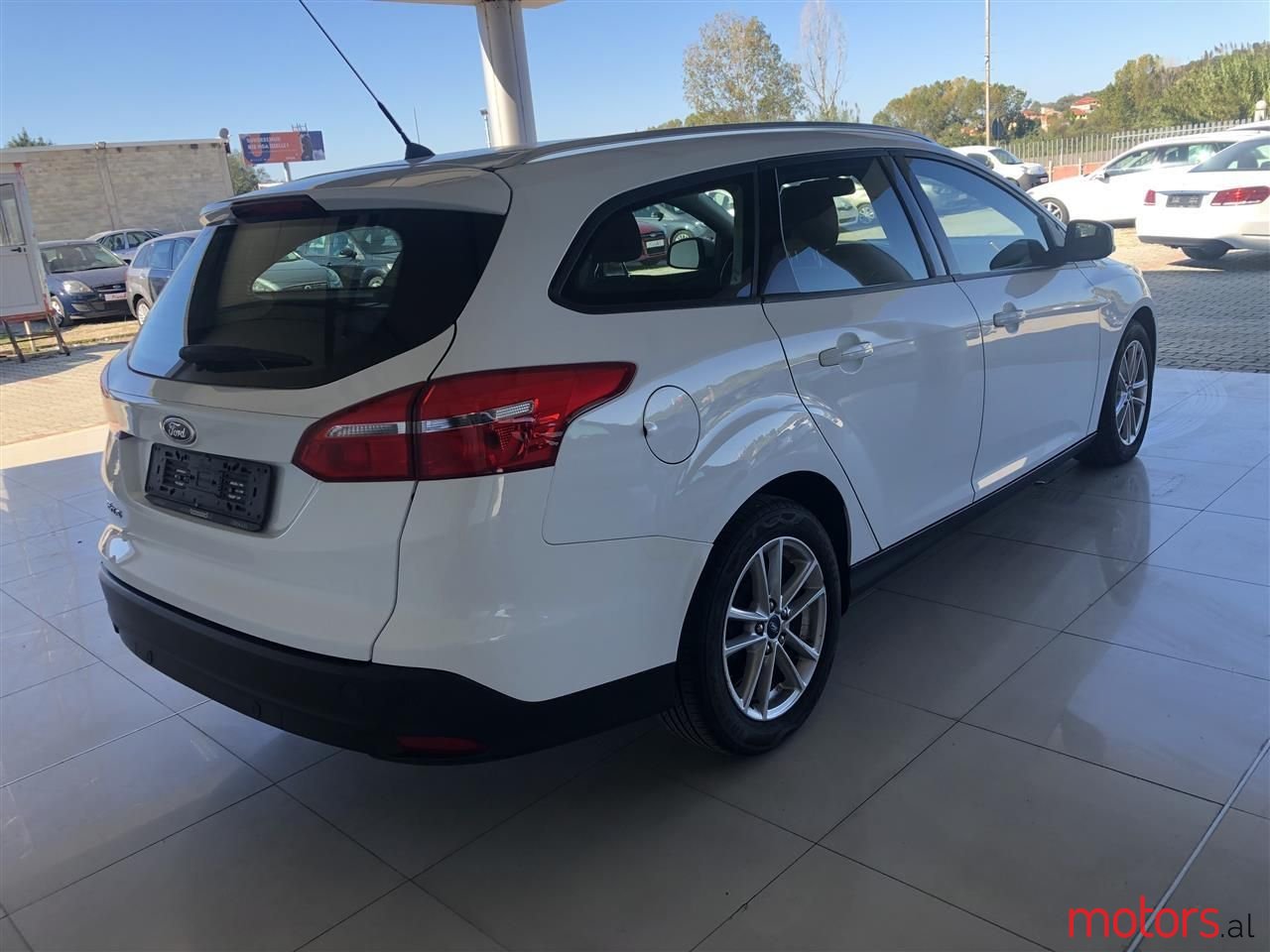 2016' Ford Focus photo #3