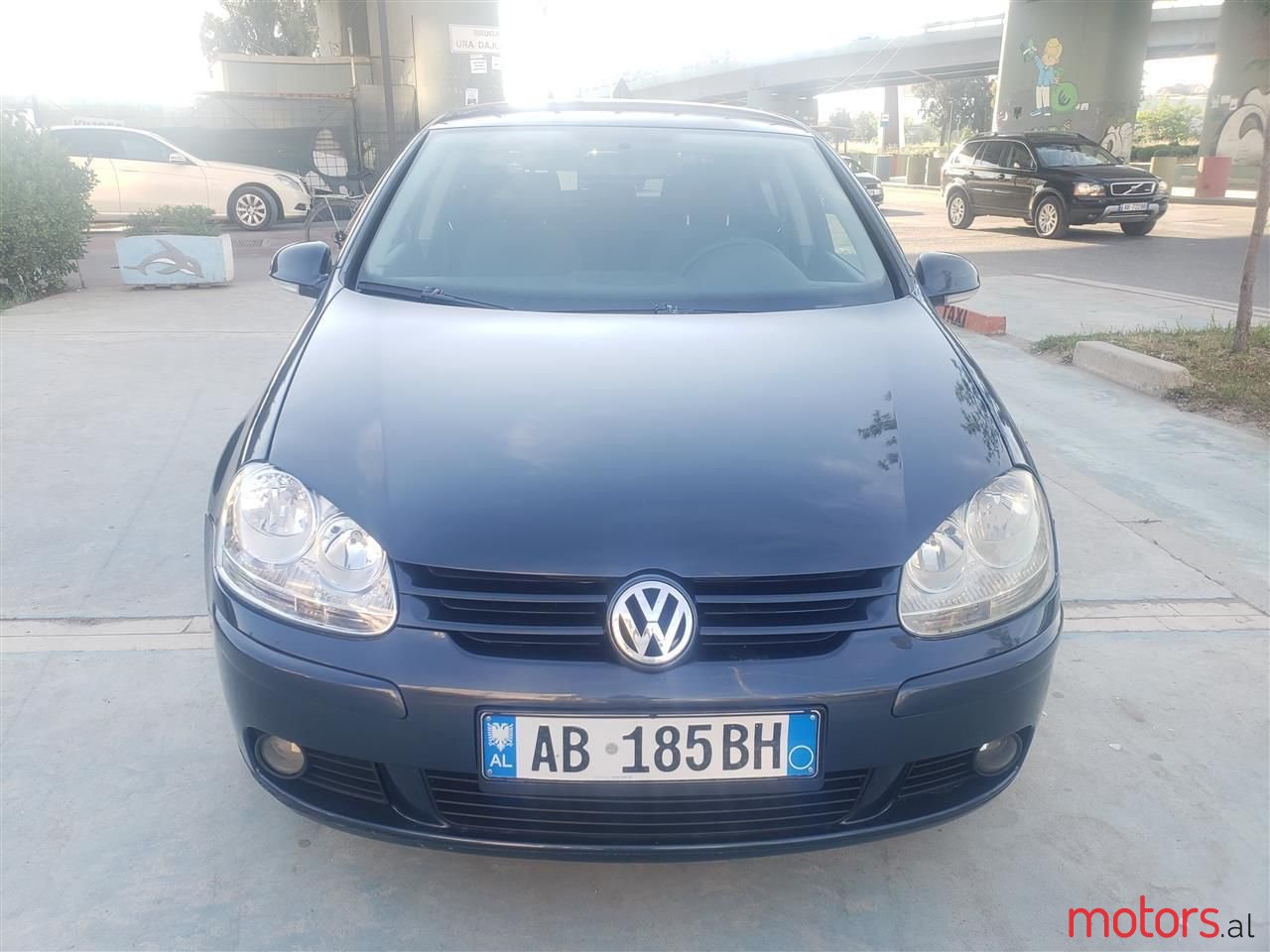 2005' Volkswagen Golf photo #3