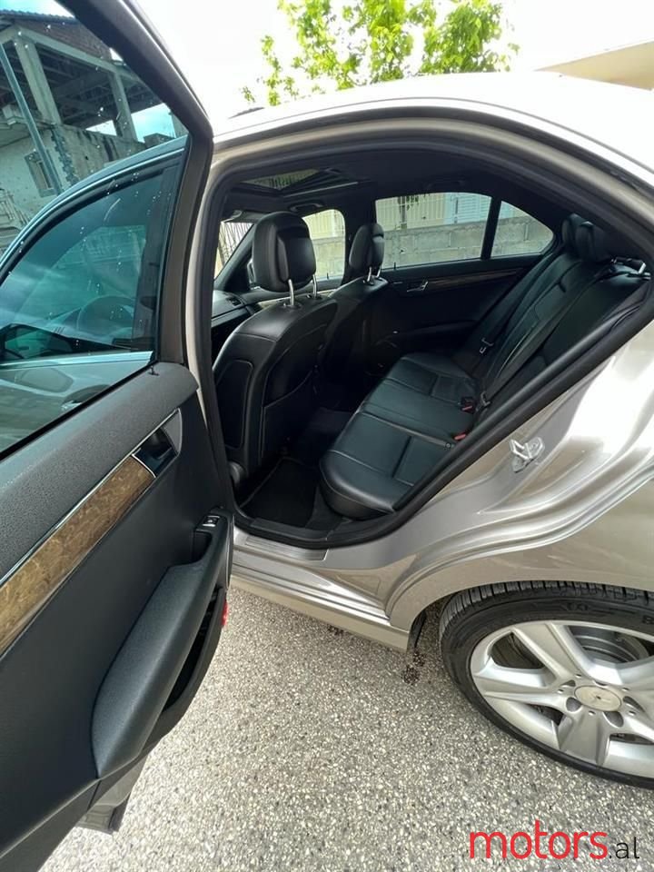 2008' Mercedes-Benz C 300 photo #5