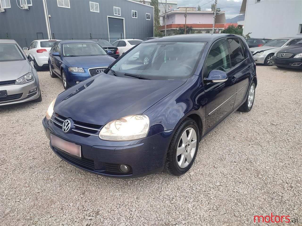 2005' Volkswagen Golf photo #1