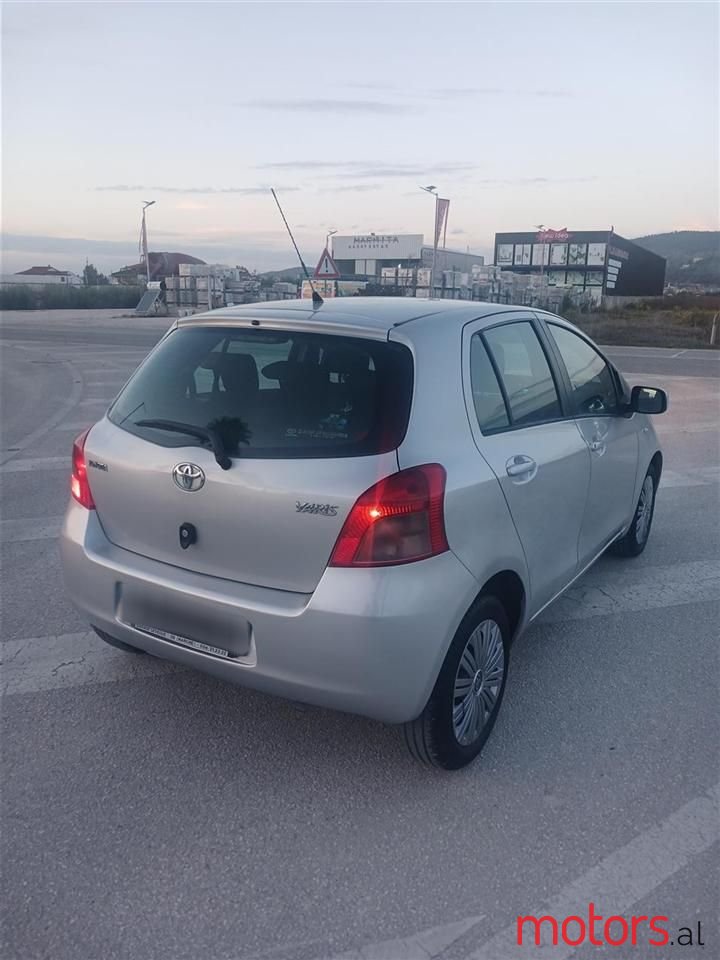 2007' Toyota Yaris photo #6