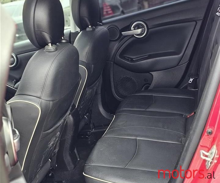 2017' Fiat 500X photo #5