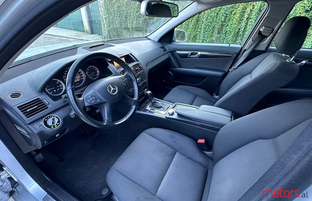 2009' Mercedes-Benz C 180 photo #2