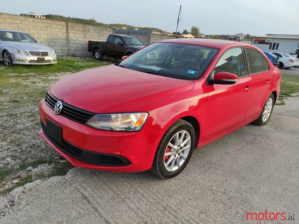 2011' Volkswagen Jetta photo #1