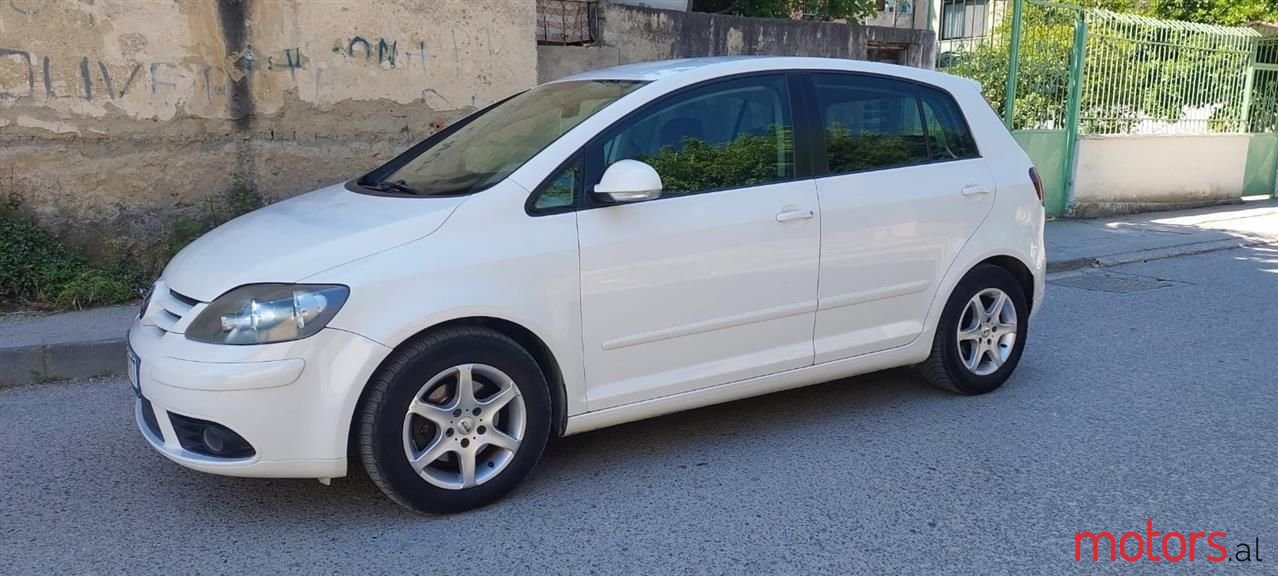 2006' Volkswagen Golf photo #1