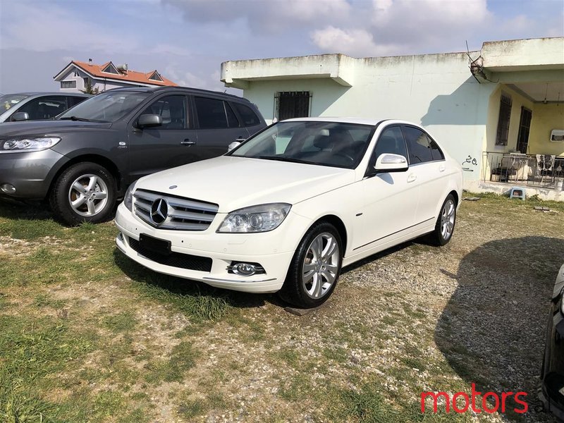 2008' Mercedes-Benz C 220 photo #1