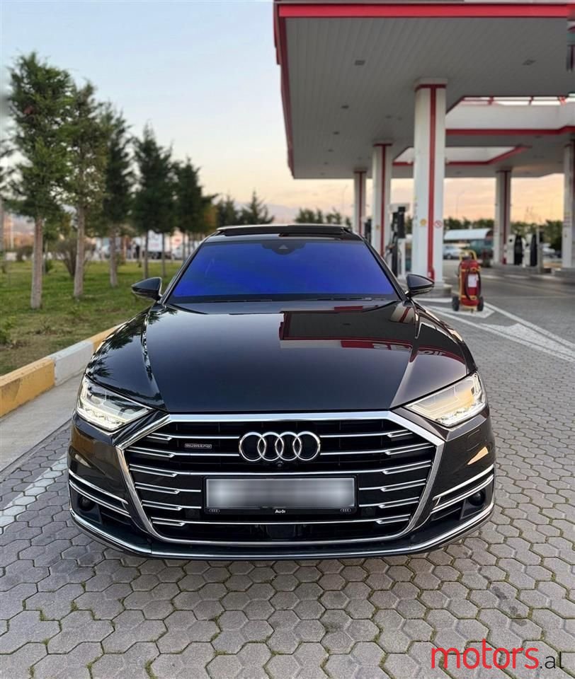 2019' Audi A8 photo #2