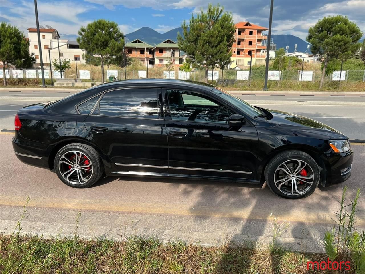 2014' Volkswagen Passat photo #1