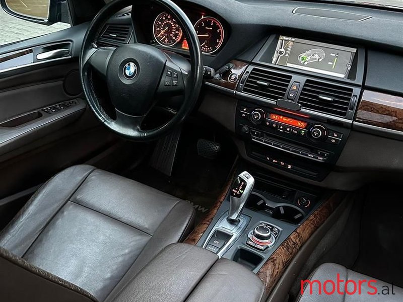 2011' BMW X5 photo #6