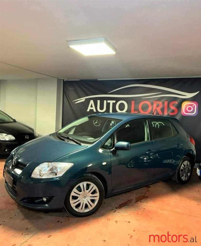2008' Toyota Auris photo #1