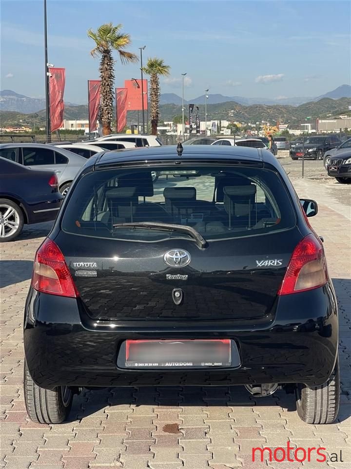 2007' Toyota Yaris photo #3