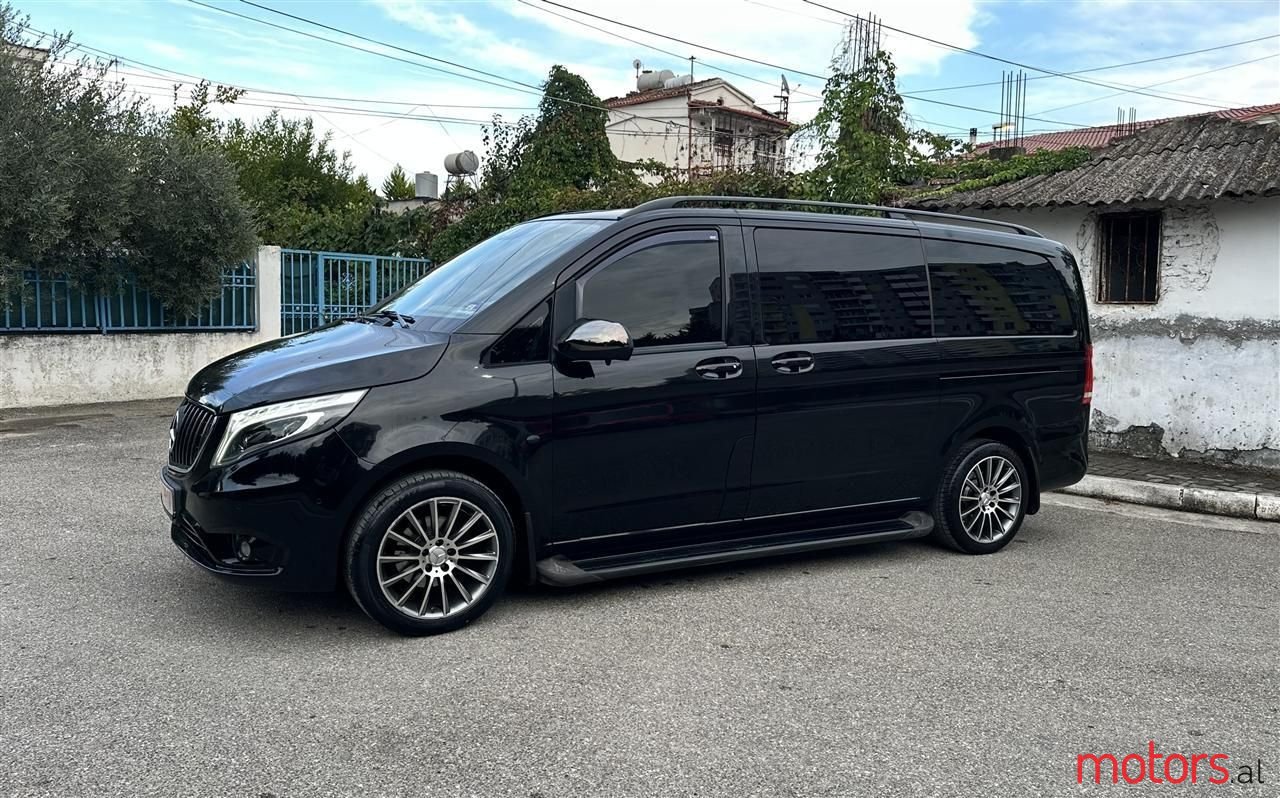 2016' Mercedes-Benz V 200 photo #2