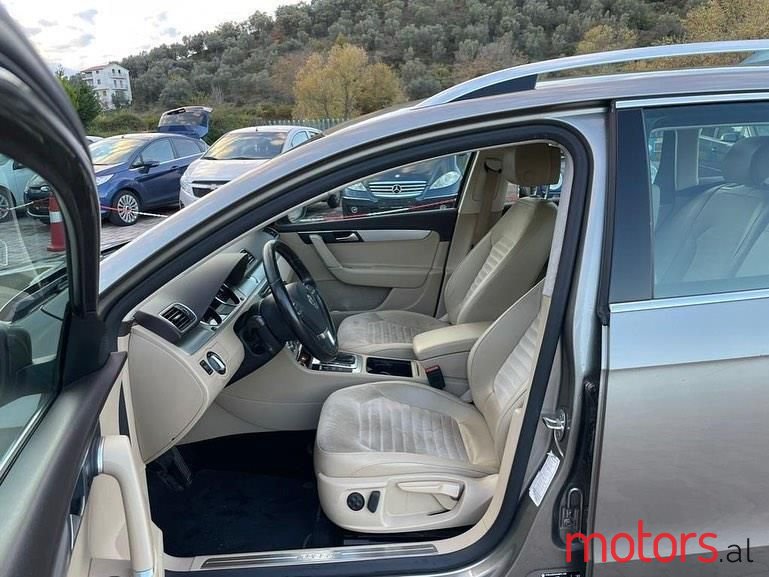 2014' Volkswagen Passat photo #4