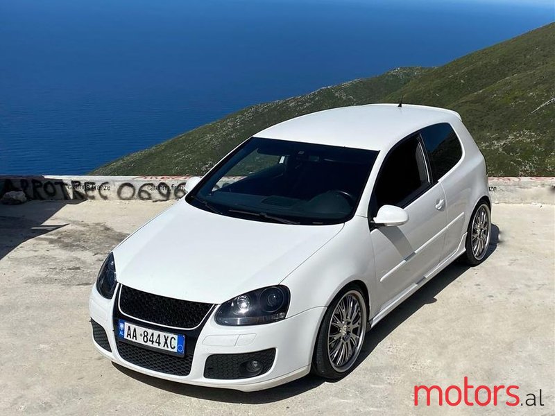 2007' Volkswagen Golf photo #1