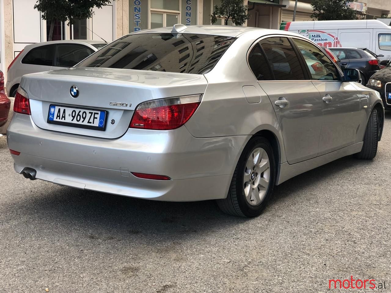 2004' BMW 520 photo #2