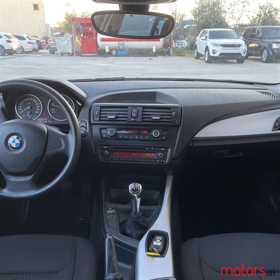 2012' BMW 120 photo #6