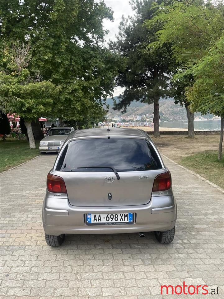 2005' Toyota Yaris photo #3