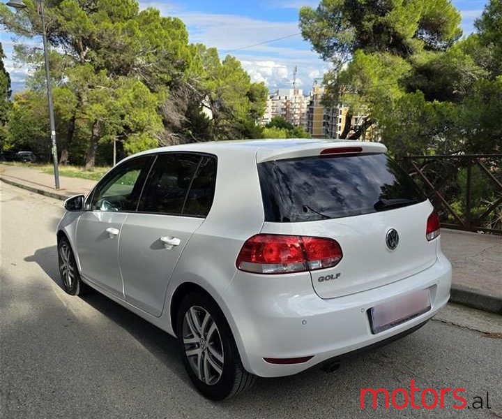 2012' Volkswagen Golf photo #5