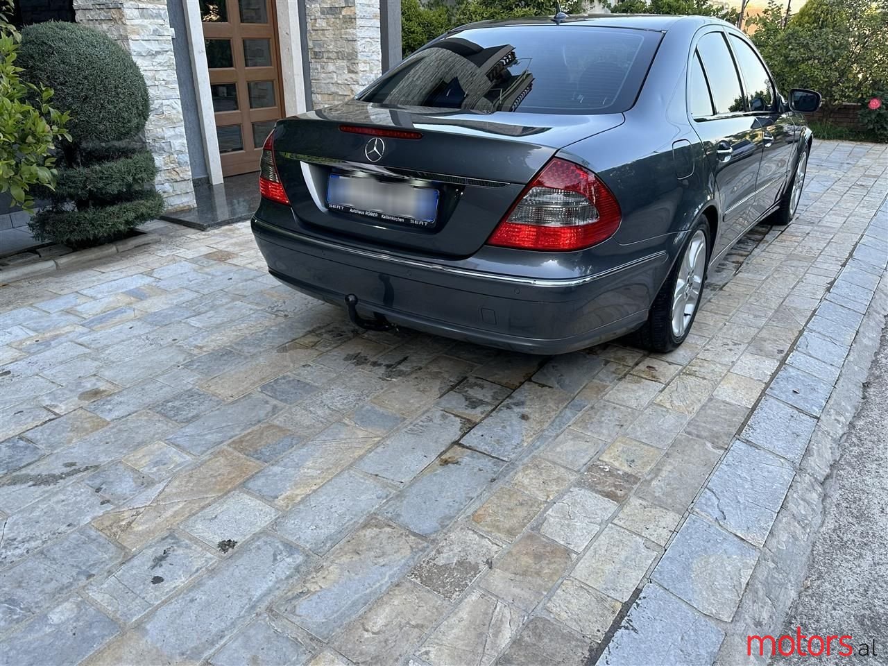 2007' Mercedes-Benz E 320 photo #2