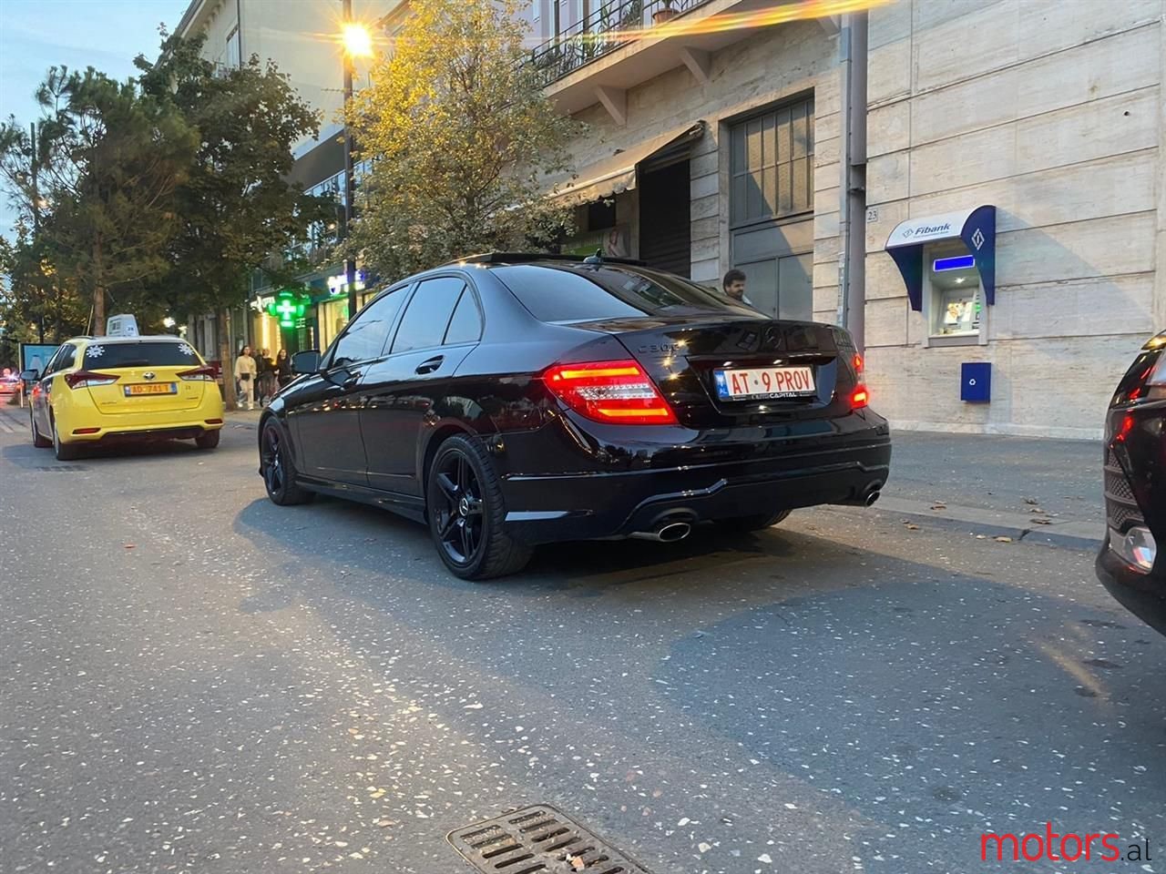 2012' Mercedes-Benz C 300 photo #5