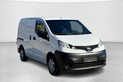 2011' Nissan E-Nv200