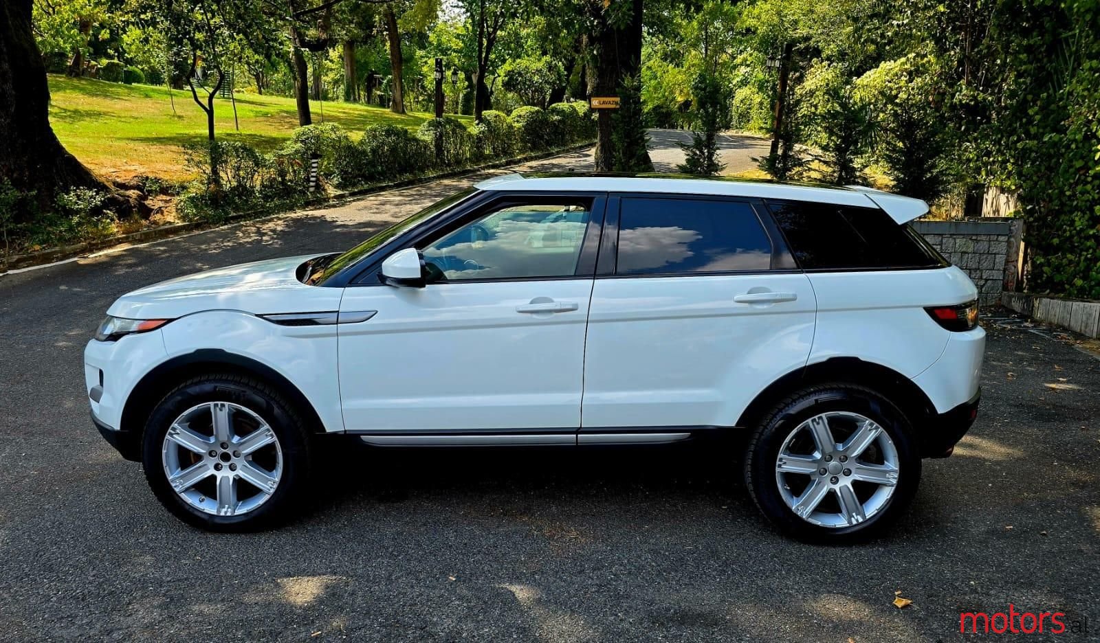 2015' Land Rover Range Rover Evoque photo #6