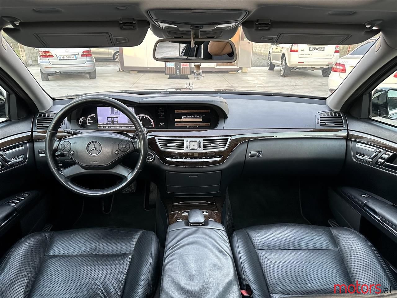 2010' Mercedes-Benz S 350 photo #3