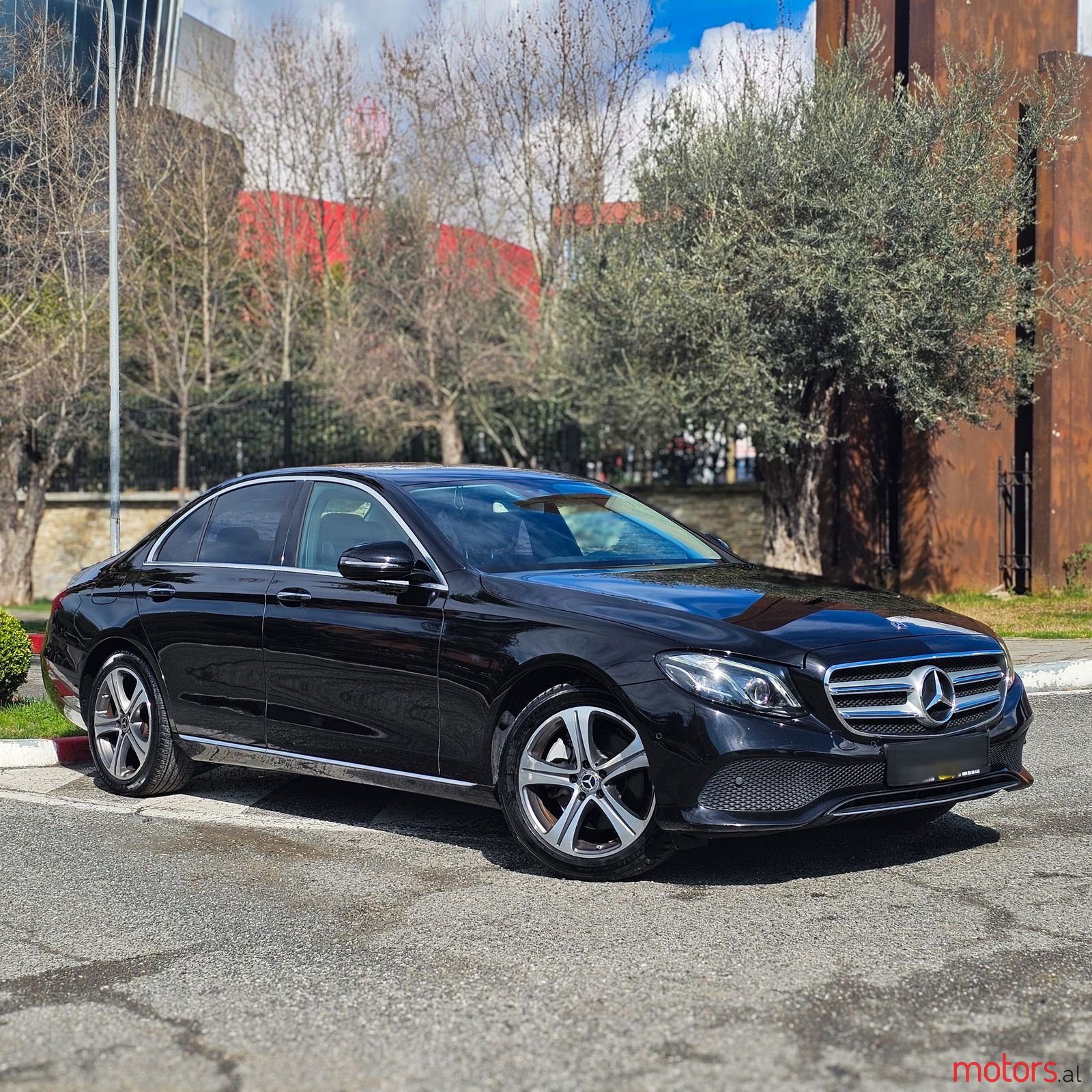 2018' Mercedes-Benz E 220 photo #1