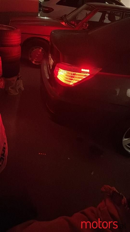 2008' BMW 530 photo #5