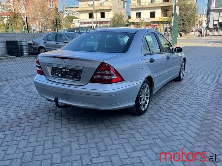 2006' Mercedes-Benz C 220 photo #4