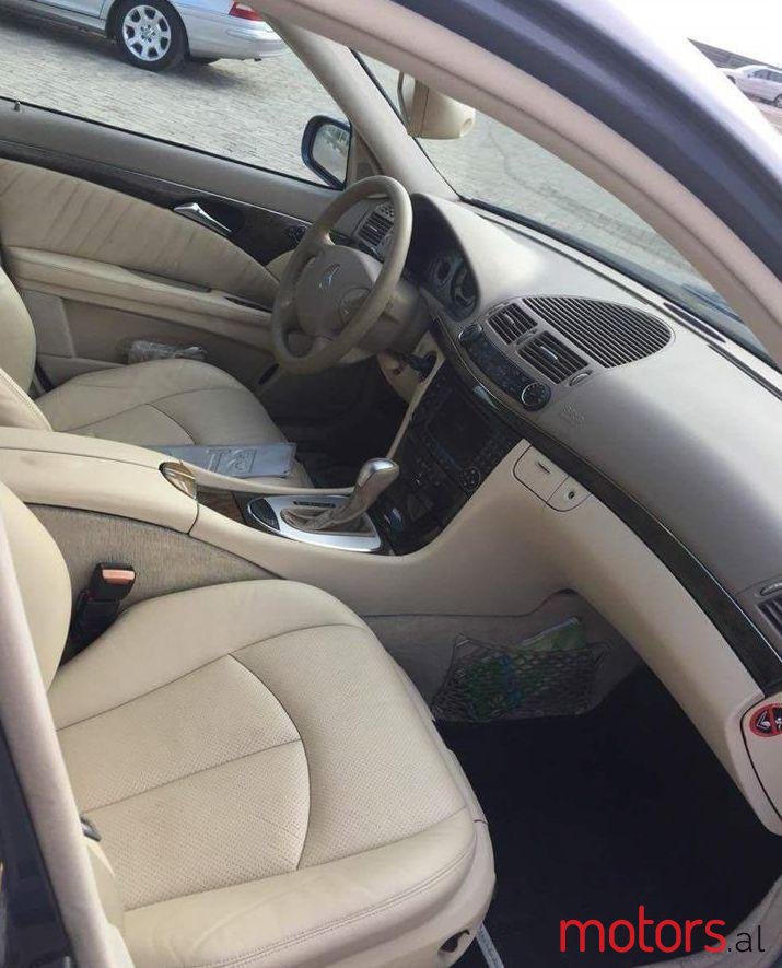 2003' Mercedes-Benz 270 photo #1