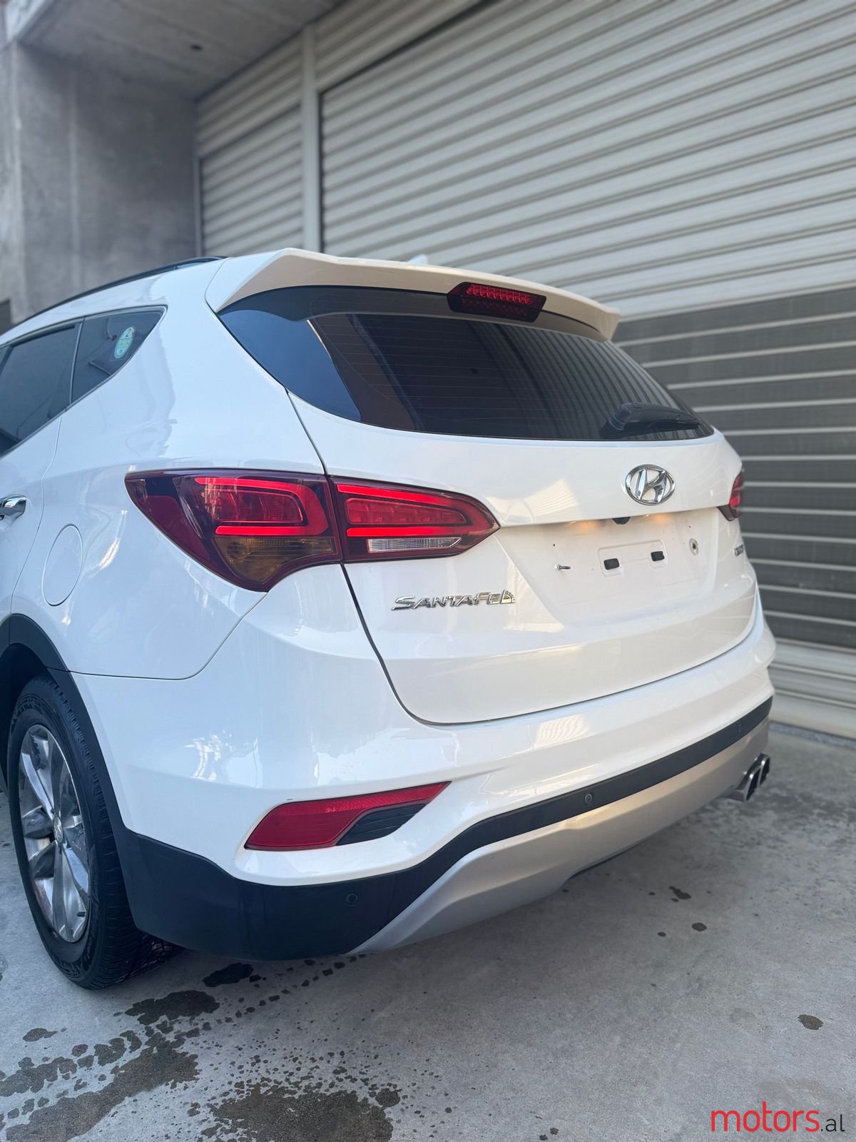 2016' Hyundai Santa Fe photo #3
