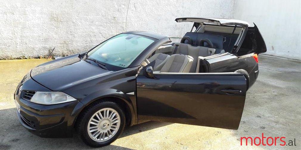 2006' Renault Megane photo #1