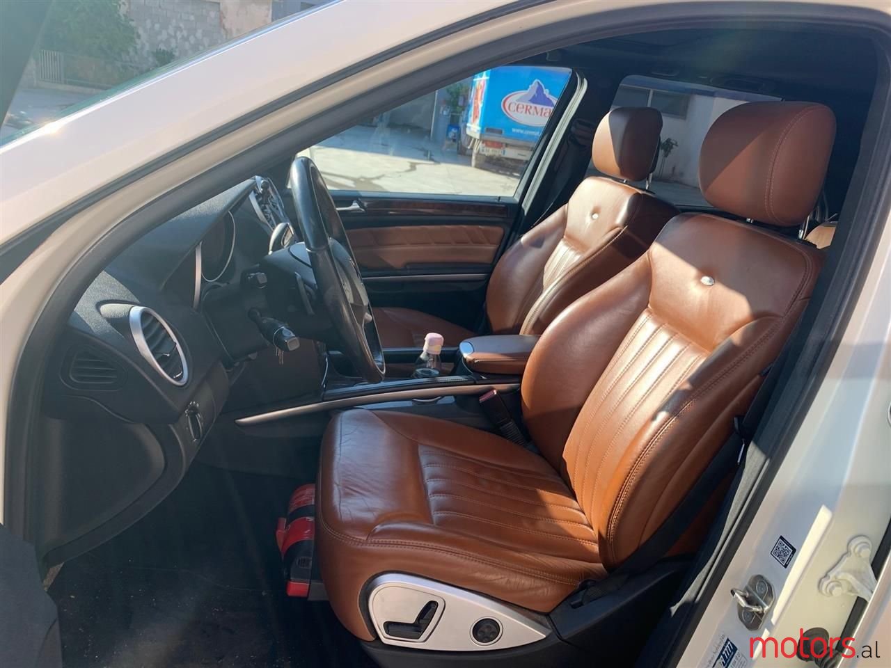 2010' Mercedes-Benz ML 350 photo #6