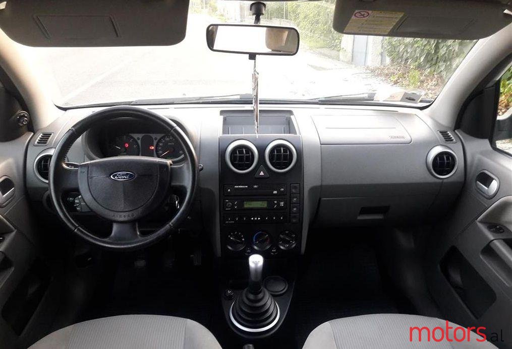 2004' Ford Fusion photo #1