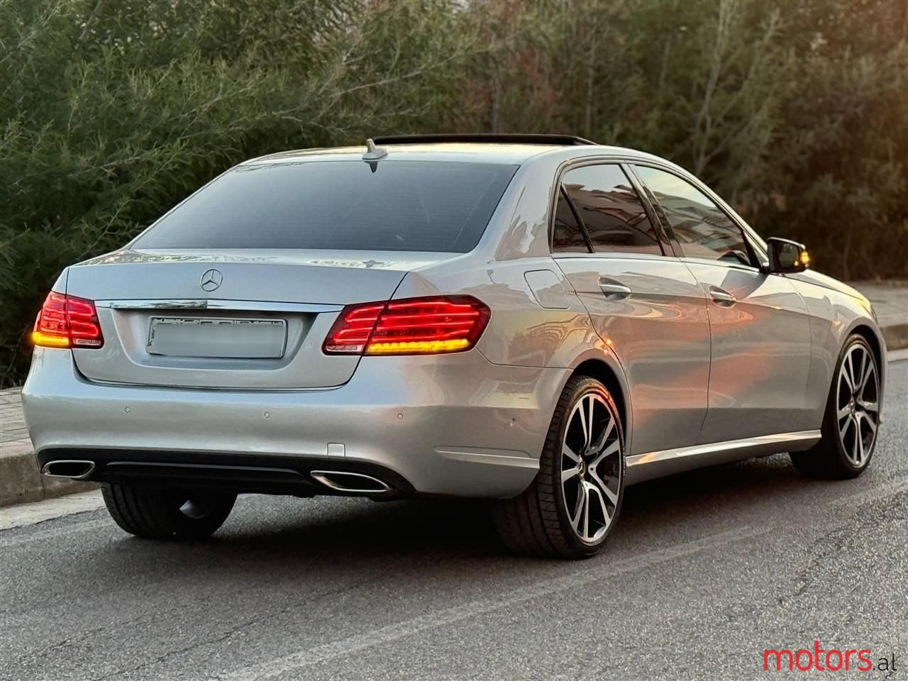 2016' Mercedes-Benz E 220 photo #4