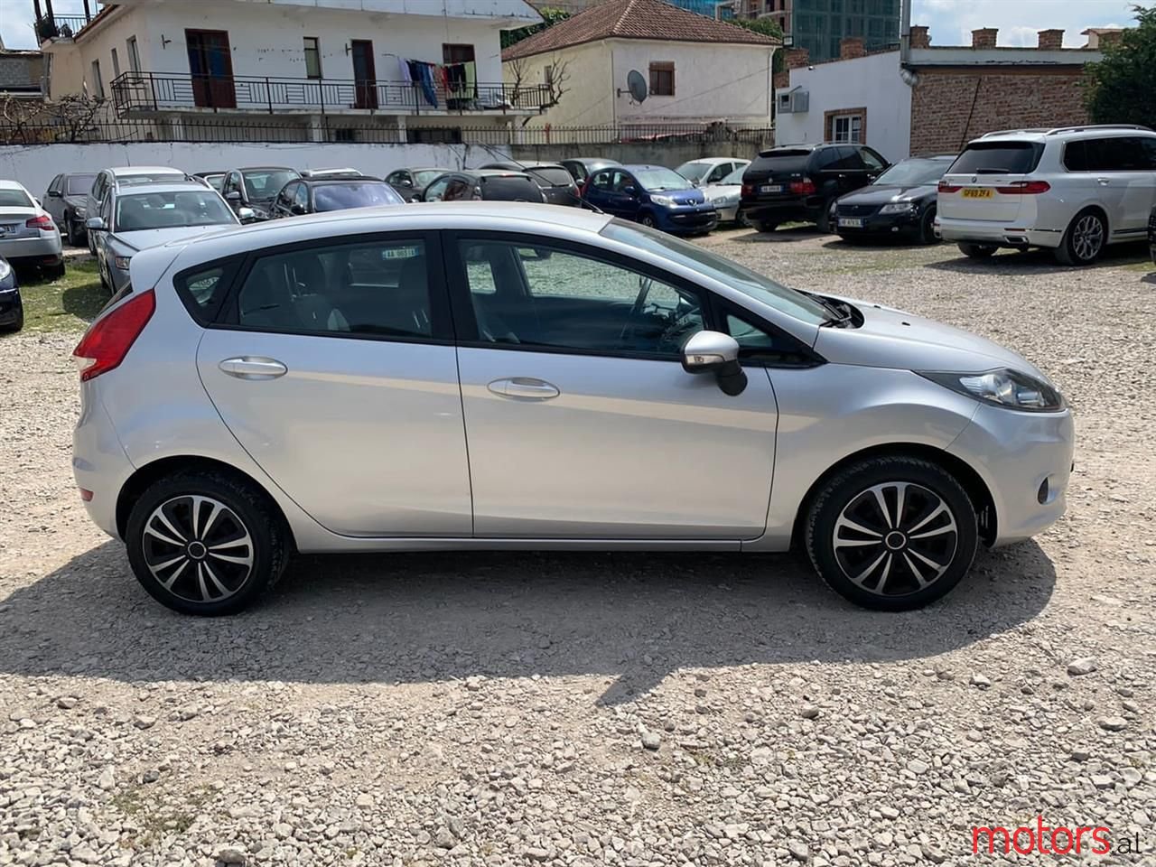 2009' Ford Fiesta photo #3