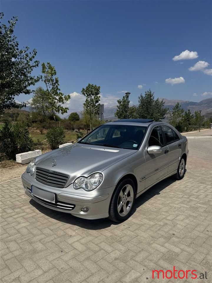 2004' Mercedes-Benz C 180 photo #3
