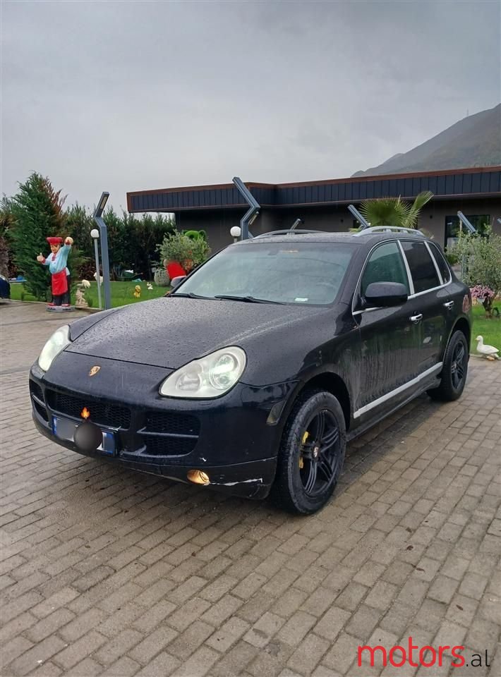 2004' Porsche Cayenne photo #6